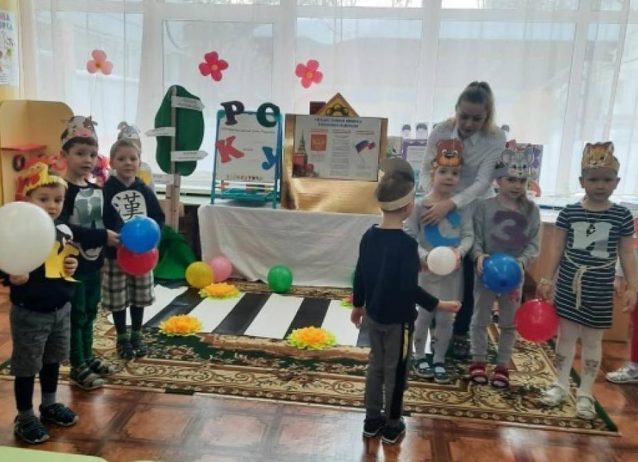 Сценарий ко Дню родного языка в библиотеке